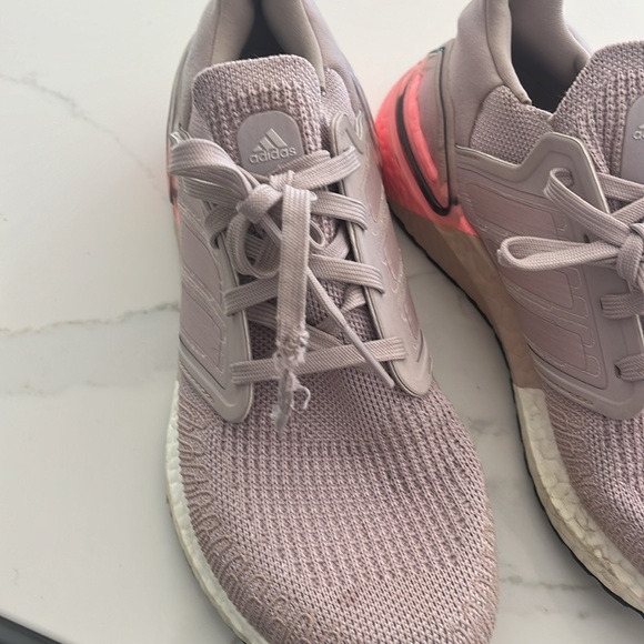 Mauve colored Adidas ultra boost size 8 - Picture 3 of 5